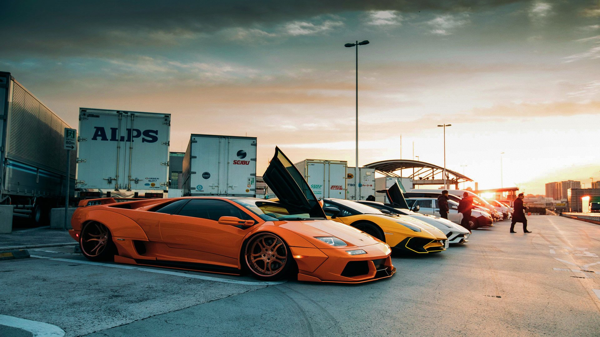 多面手角色让战术更具弹性，多面手的图片